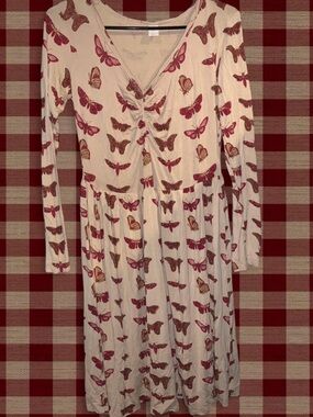 Kate Quinn Butterfly Print Long Sleeve V-Neck Dress